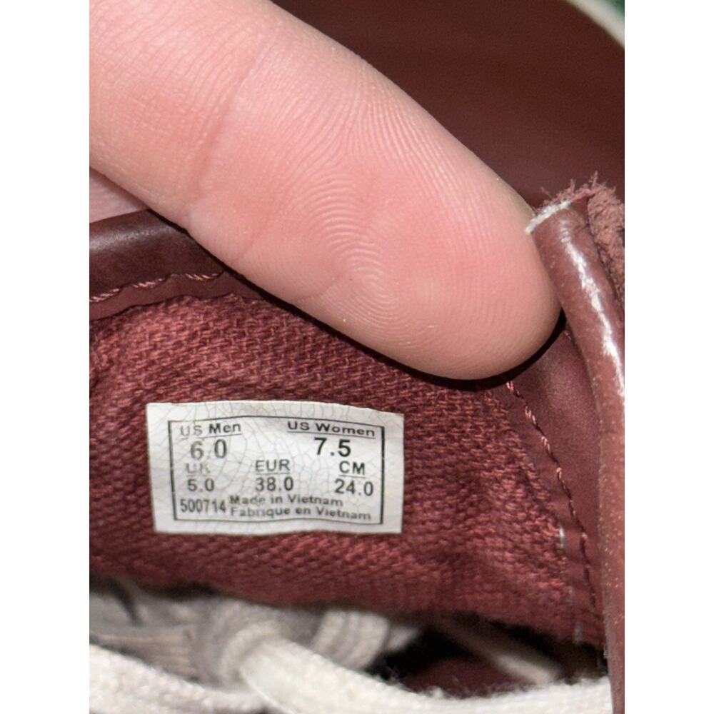 VANS Women's‎ Old Skool Purple Embossed Leather Skate Shoes Sneakers Size 7.5 - Picture 9 of 9